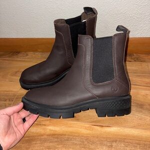 Timberland Brown Leather Chelsea Boots- womens size 10